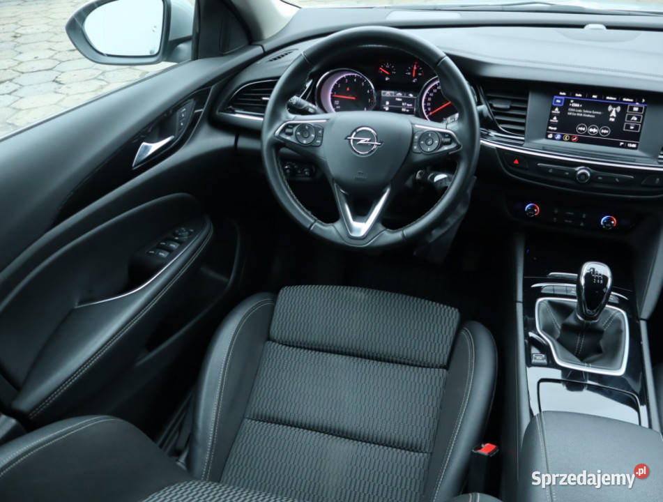 Opel Insignia 15 Turbo 4/5