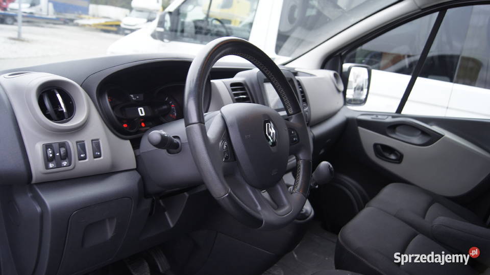 SALON POLSKA 9 osobowy 1600cm3 Warszawa sprzedam