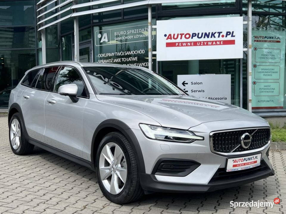 Volvo V60 Cross Country 2024r Gwarancja IWŁ ASO Chorzów sprzedam