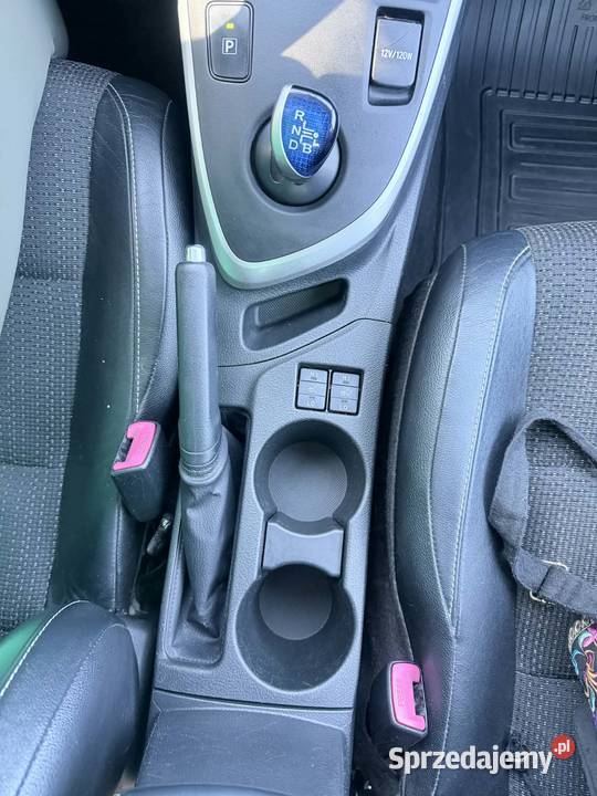 Toyota Auris 18 Hybrid Executive elektryczne lusterka Koczargi Nowe