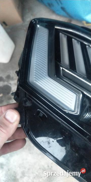 Audi Q8 lampa przód prawy Łódź