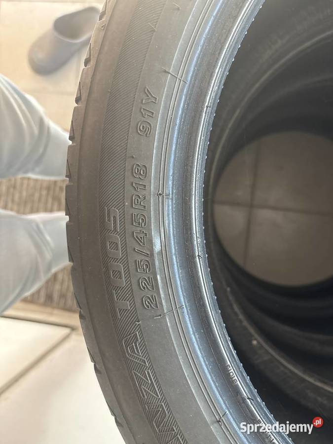 Opony Bridgestone 18 2254518 letnie 18cale