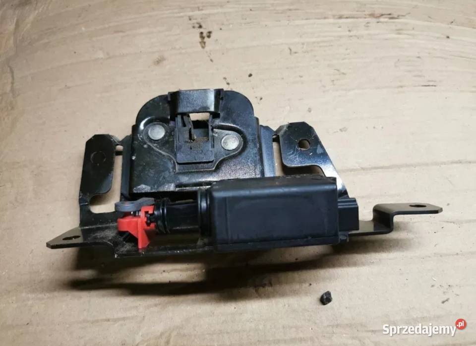 Zamek klapy bagażnika BMW E46 kombi osobowe Klapy bagażnika Żory