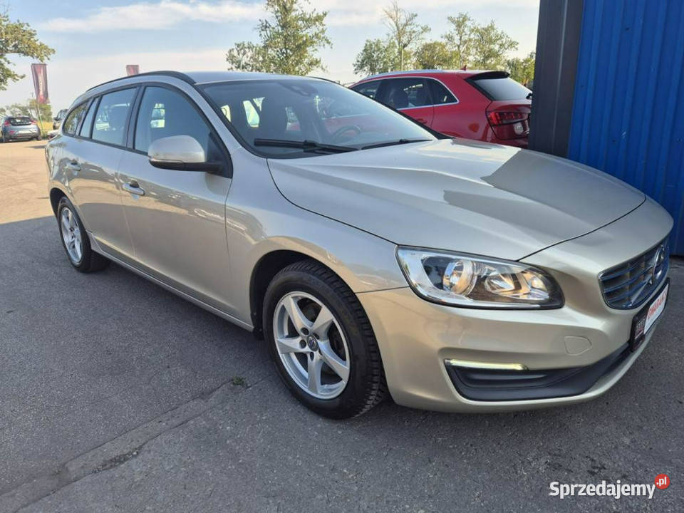Volvo V60 D2 20D 120 I 20102018 Samochody osobowe