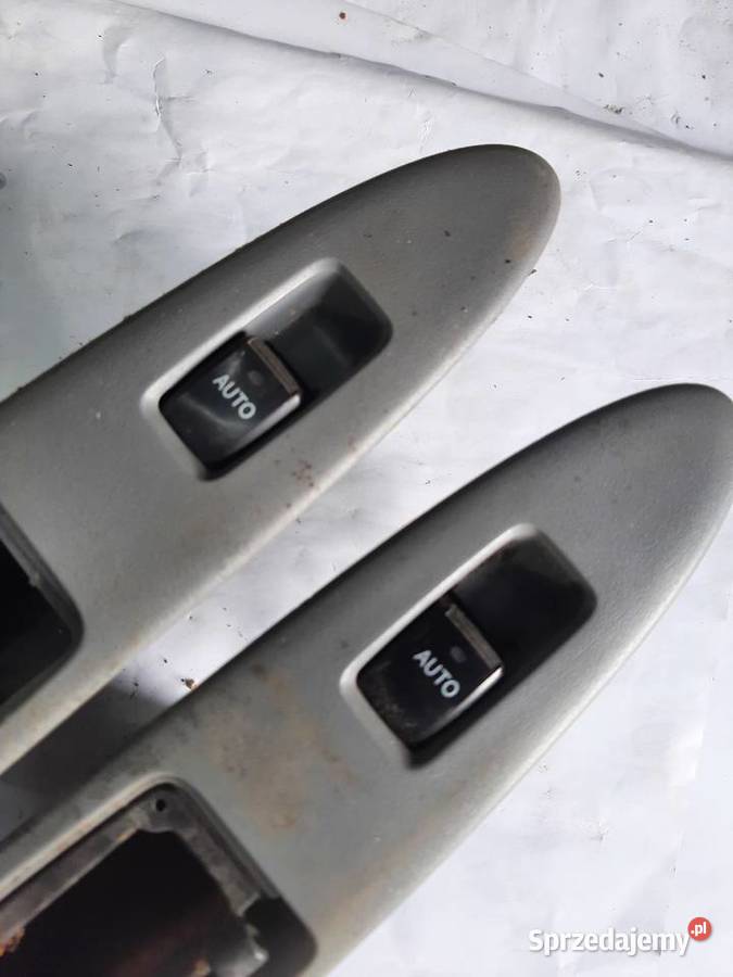 TOYOTA AVENSIS VERSO 0103 przełącznik panel szyb Ksawerów