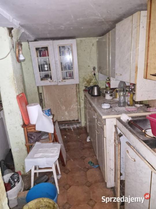 Mieszkanie do kompleksowej renowacji na sprzedaż Jenin