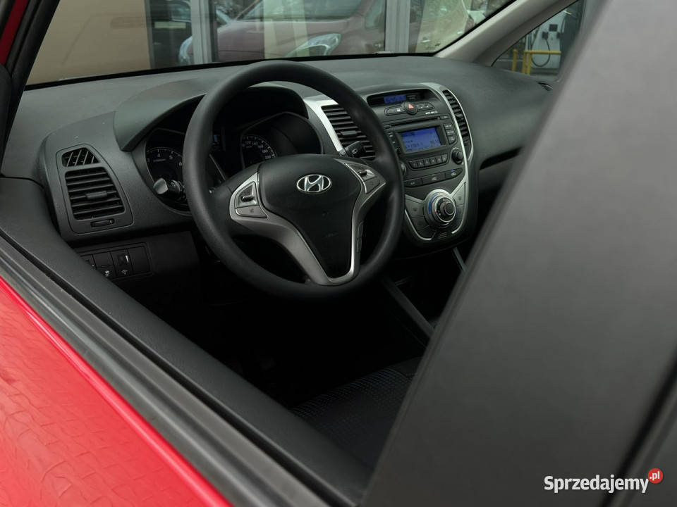 Hyundai ix20 14MPI 90 Classic Pierwszy bordowy Samochody osobowe łódzkie