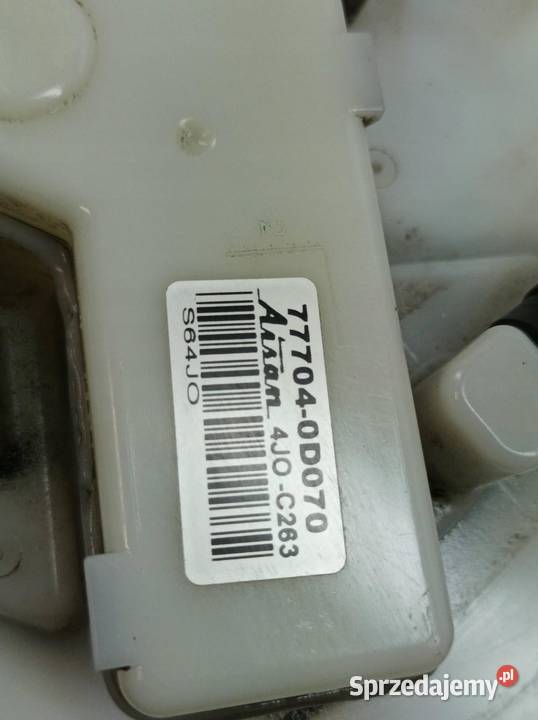 POMPA PALIWA PŁYWAK 10 B 777040D070 Toyota Yaris Pompy paliwa świętokrzyskie sprzedam