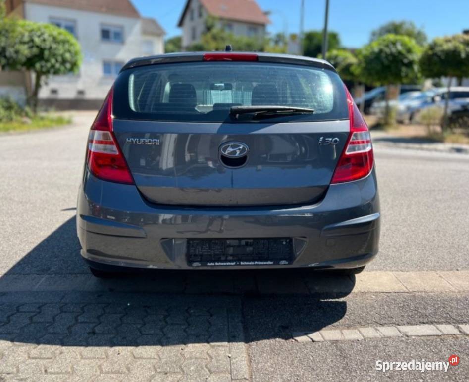 Hyundai i30 14 16V 109 2010 159000 z Niemiec kurtyny powietrzne Przeworsk