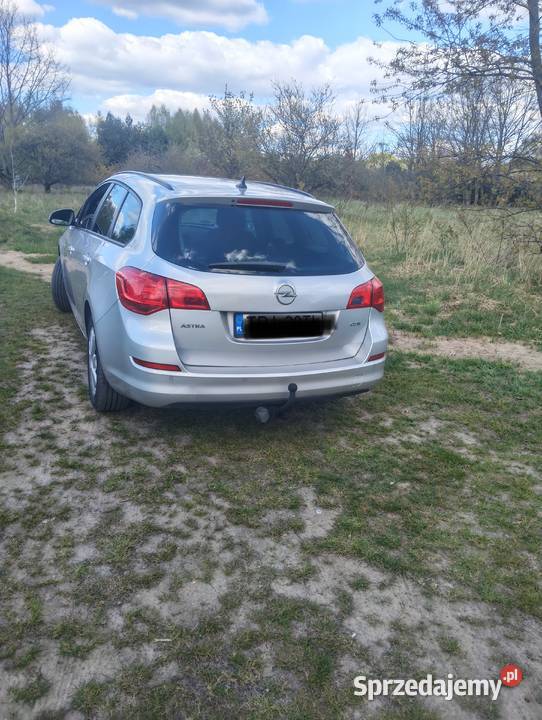 Sprzedam Opel Astra J kombi 1 7 CDTI 2011 manualna
