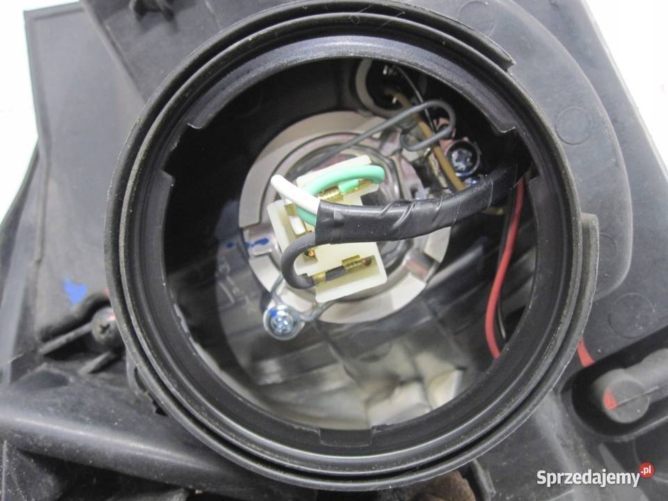 KIA SPORTAGE II LIFT 10r lampa lewa przód ANGLIK sprzedam