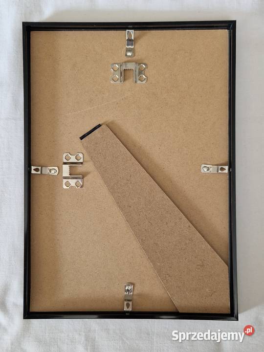 Czarna plastikowa ramka na zdjęcie w formacie A4 czarny mazowieckie Warszawa sprzedam