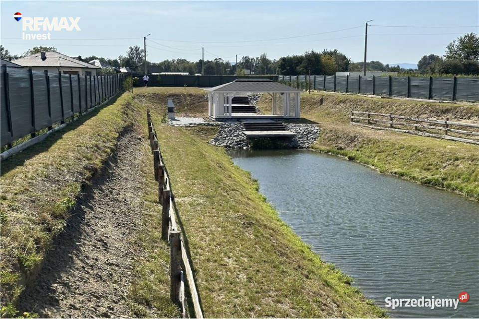Rekreacyjna działka ze stawem 5 Park Rozrywki Rudze