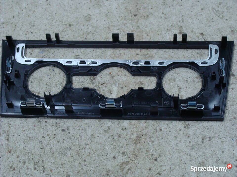 DEKOR RAMKA PANELA KLIMATYZACJI VW GOLF VII