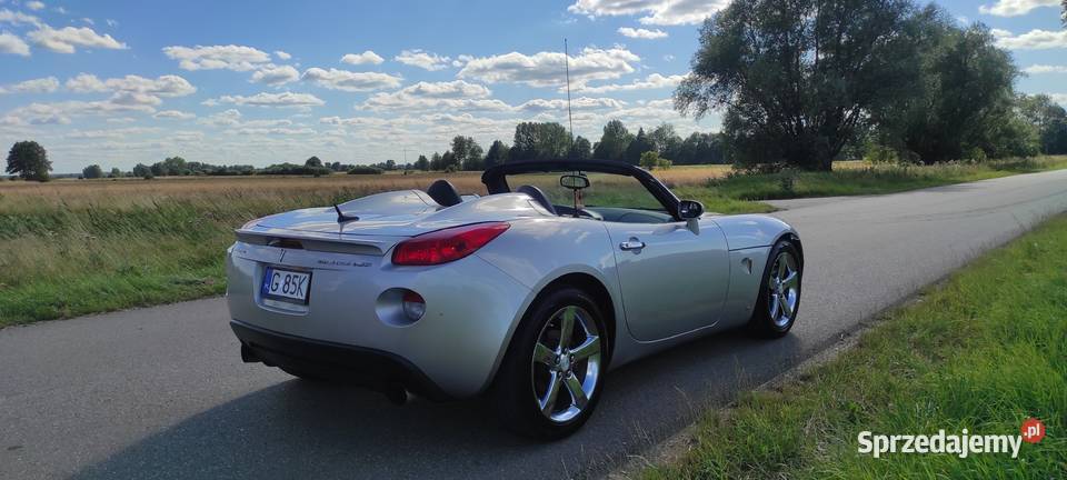 Super autko Pontiac Solstice Cabrio GXP Roadster