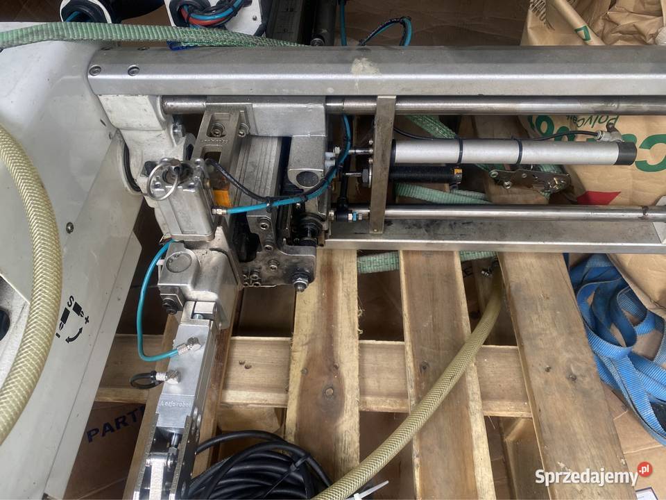 Picker Alfa robot robot do wtryskarki Łowicz