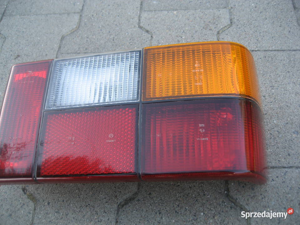 volvo 240 lampa tył prawa hella prawe Rakoniewice sprzedam