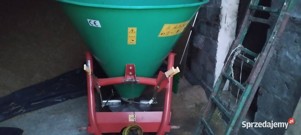 Rozsiewacz nawozu nieuszkodzony Tczów