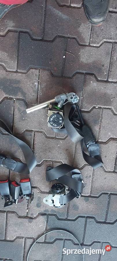 Passy bezpieczeństwa spinki Opel Corsa D 3D Rok produkcji 2010 Szczecin