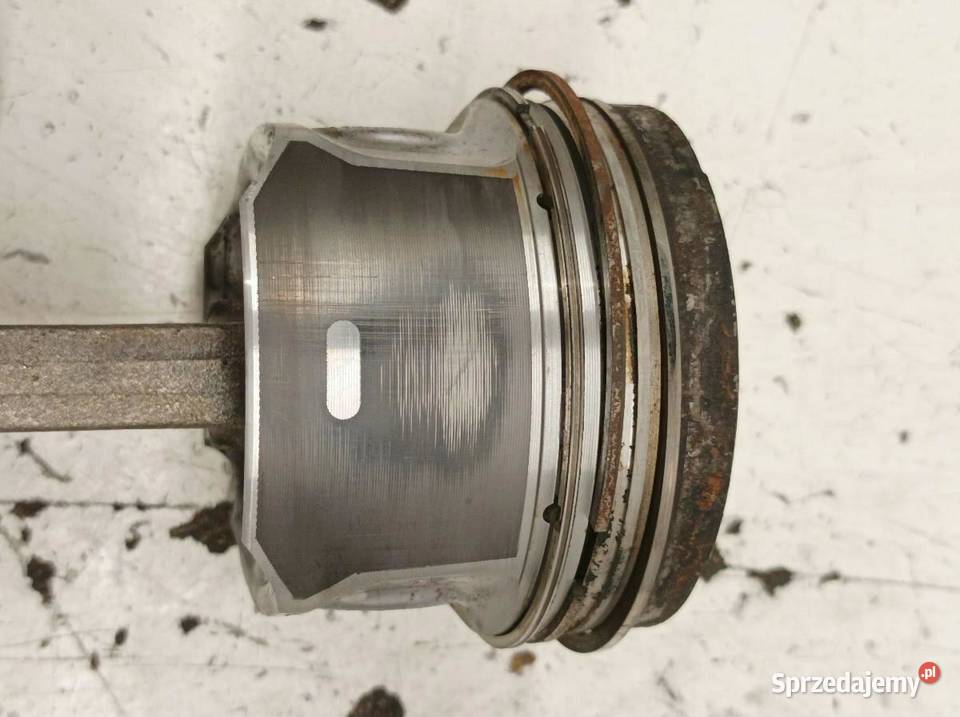 TŁOK KORBOWÓD 82L187 20 D HDI D3 D4 Volvo V40 II