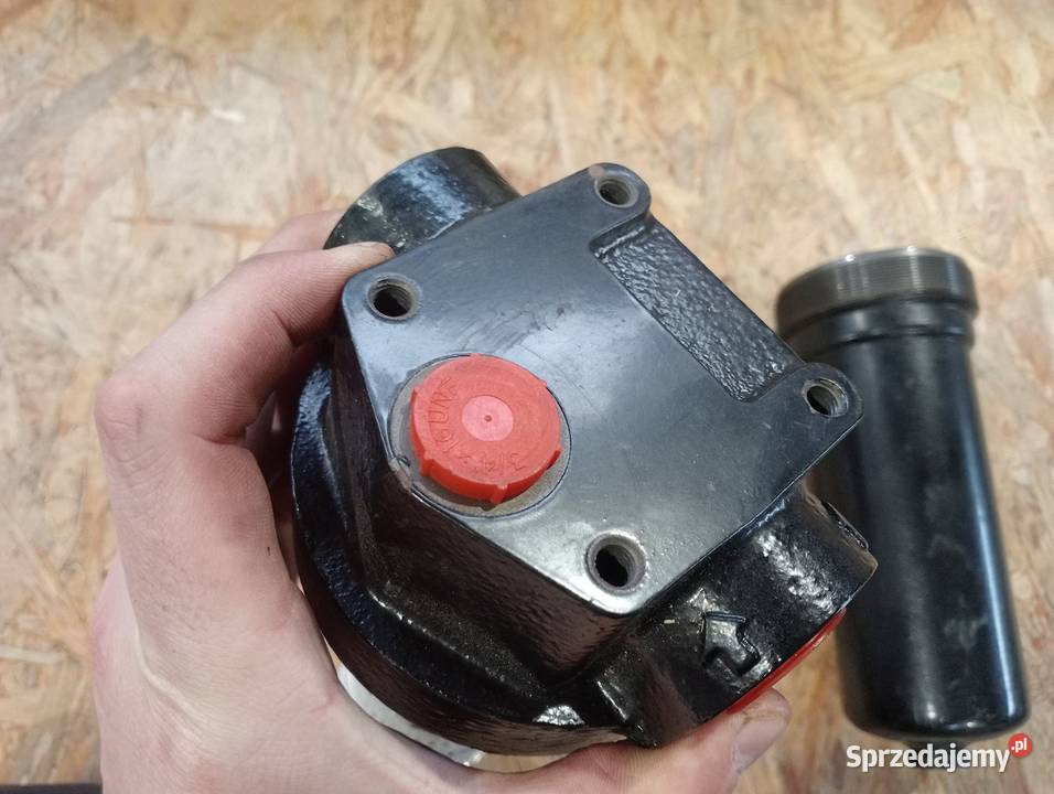 korpus filtra hydrauliki DeutzFahr Agrofarm wielkopolskie Koszanowo