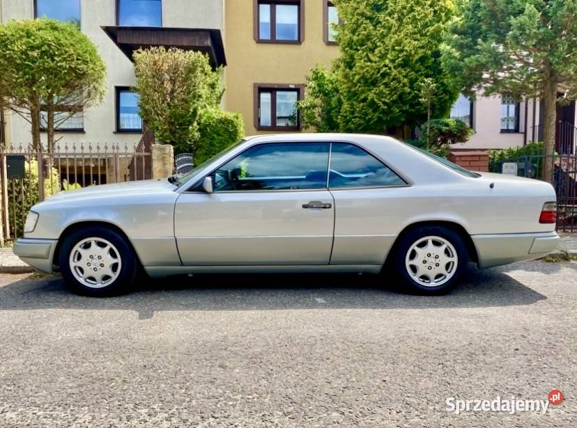 Mercedes c124 230 coupe renowacji 2/3