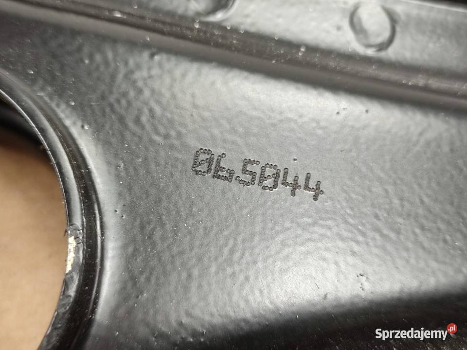 WAHACZ LEWY PRZÓD VW GOLF IV VENTO 16 18 20 osobowe