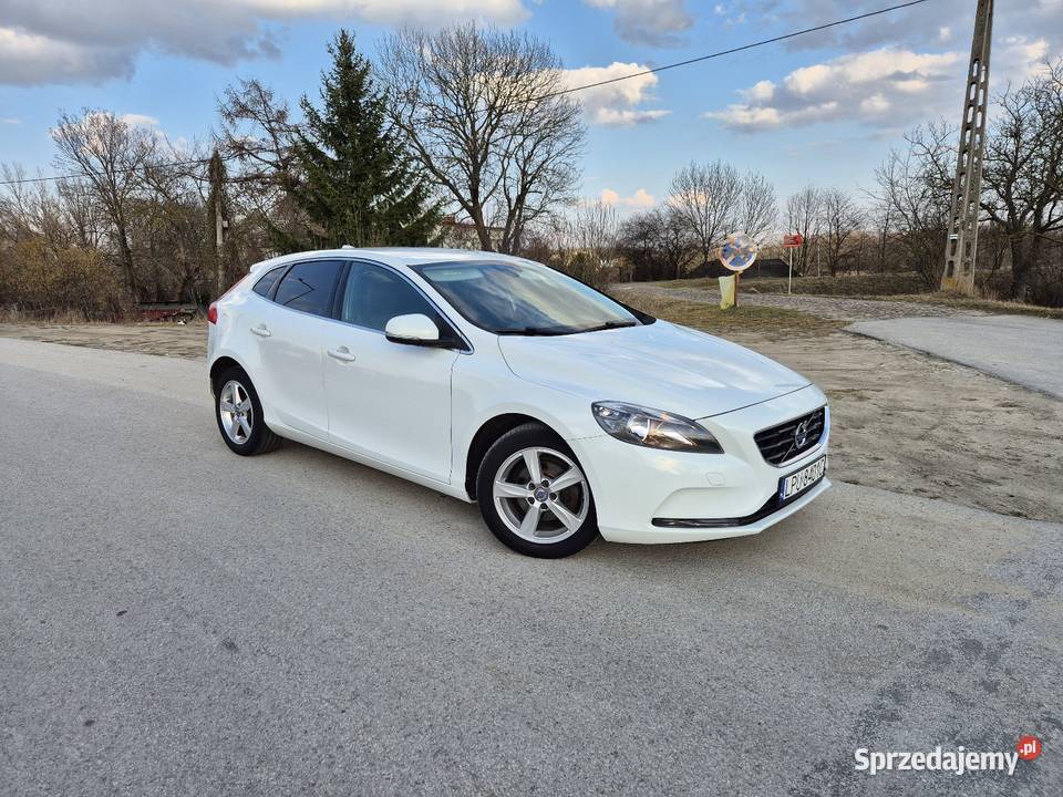 Volvo V40 Momentum 2015r 20D D2 120 Serwis Led nieuszkodzony Puławy