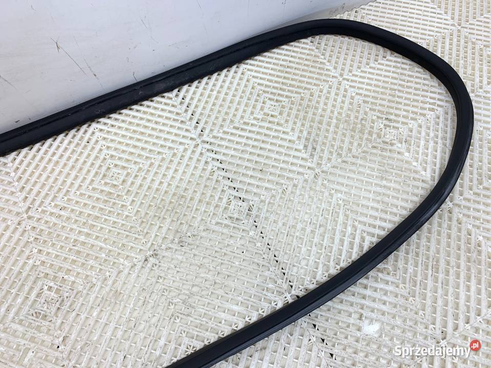 USZCZELKA DRZWI PRZÓD LEWA BMW F44 SportowyCoupe osobowe