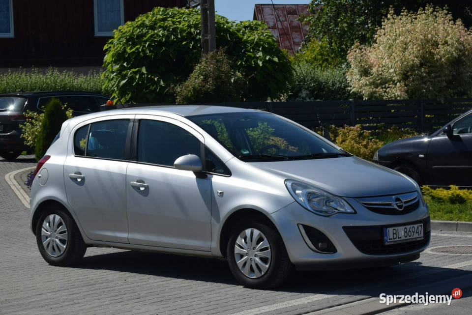 Opel Corsa 12B Klima Tempomat Dwa Komplety Kół