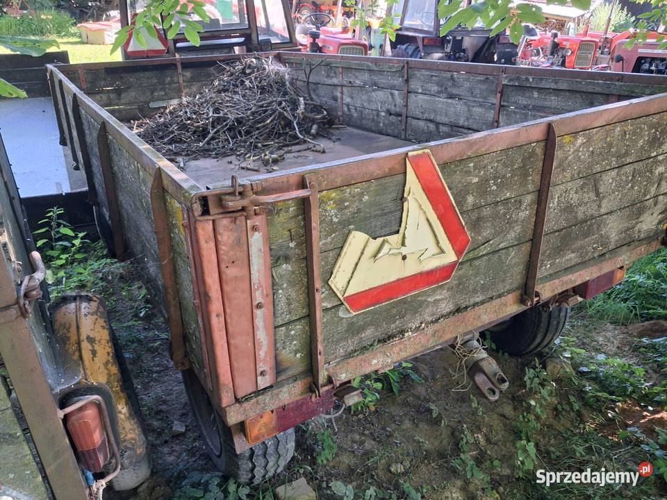 Przyczepa 2osiowa z rozrzutnika Jasło sprzedam