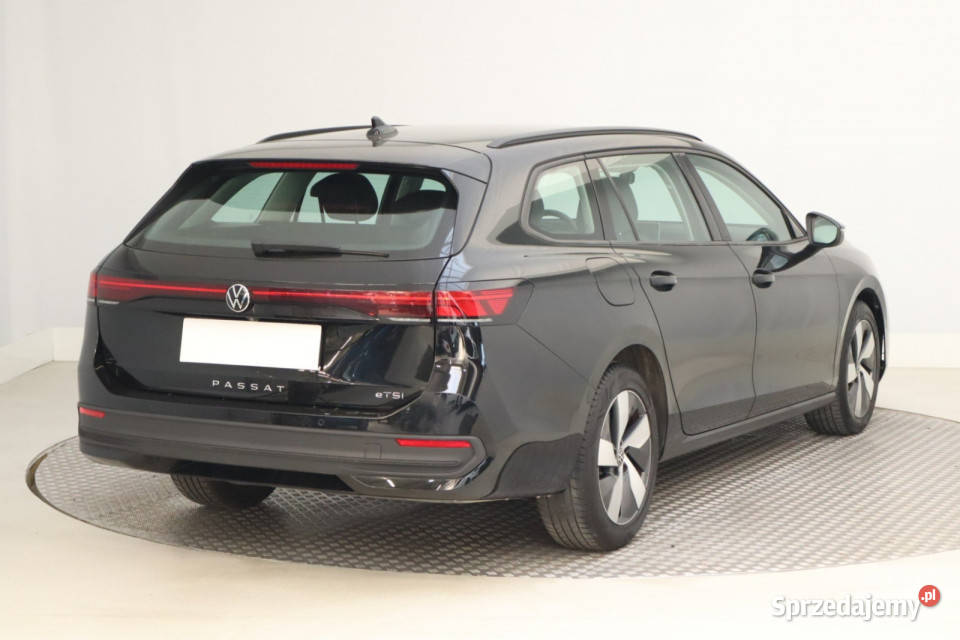VW Passat 15 eTSI ACT wielofunkcyjna kierownica Zabrze