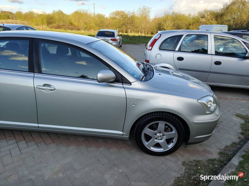 Toyota Avensis Dąbrowa Białostocka