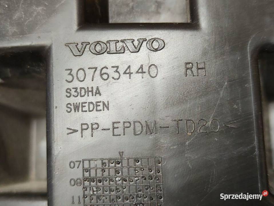 Ślizg Mocowanie Zderzaka Prawy Tył Volvo XC60 Motoryzacja Pleszew