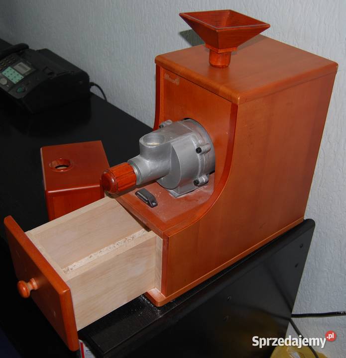 Młyn domowy do mielenia mąki z kamieniem mazowieckie Radom