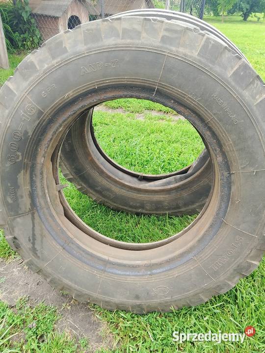 Sprzedam opony do Ursusa