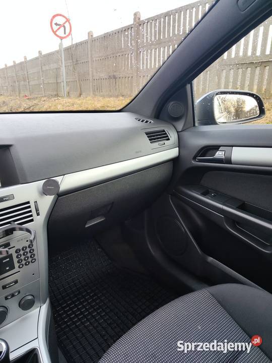 Opel astra h 16 gtc bez rdzy bez wycieków bez Piła
