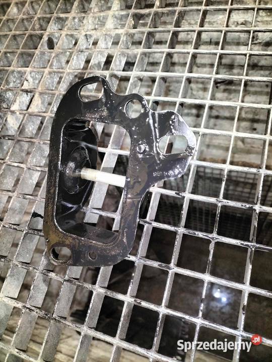 Wspornik wahacza prawy tylny BMW E46 E36 X3 E83 śląskie Poręba