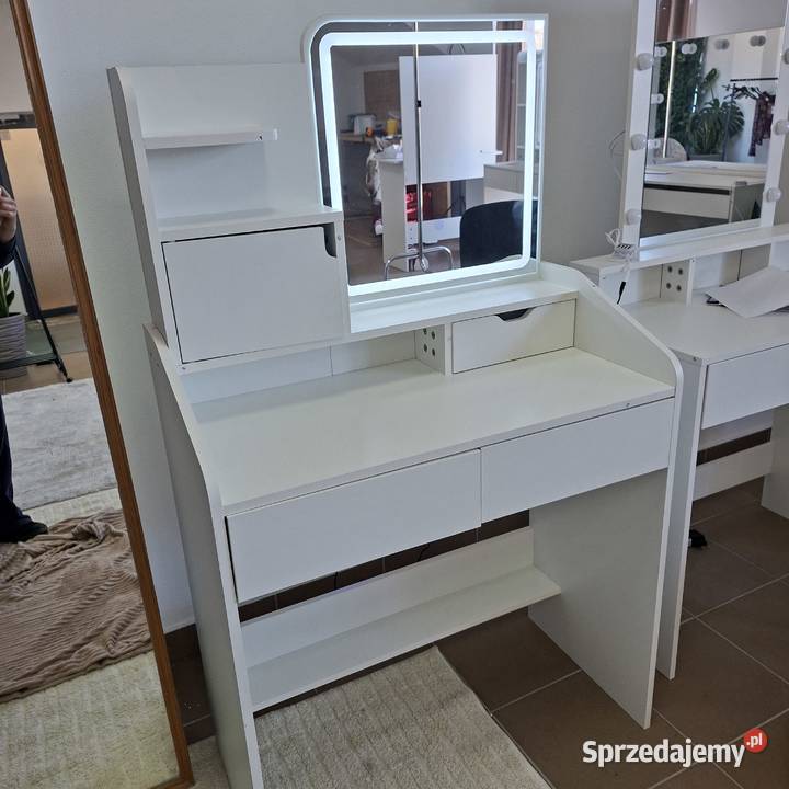 Toaletka kosmetyczna biurko do makijażu nowe Świnoujście
