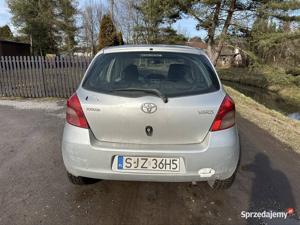 Toyota Yaris 2008 10 Salon Polska Radlin