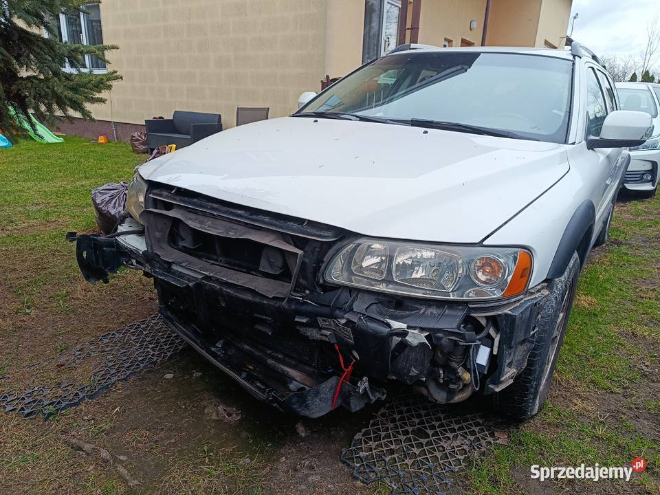 Uszkodzone Volvo XC 70 Cross Country 2006 Marki
