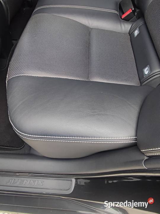 Toyota Avensis nieuszkodzony Chełm