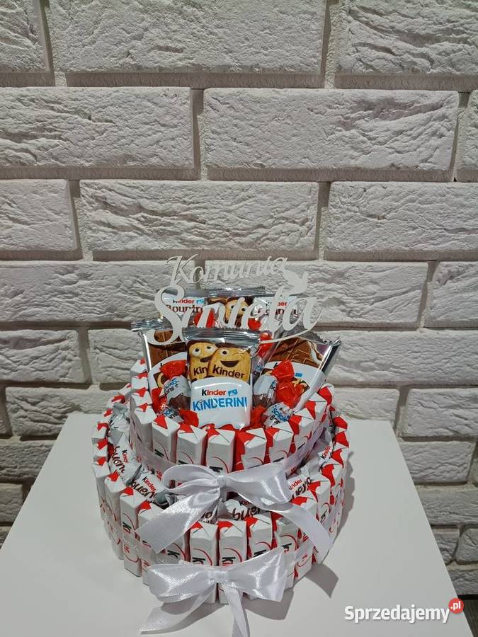 Tort ze słodyczy Kinder Prezent na Komunię Konin