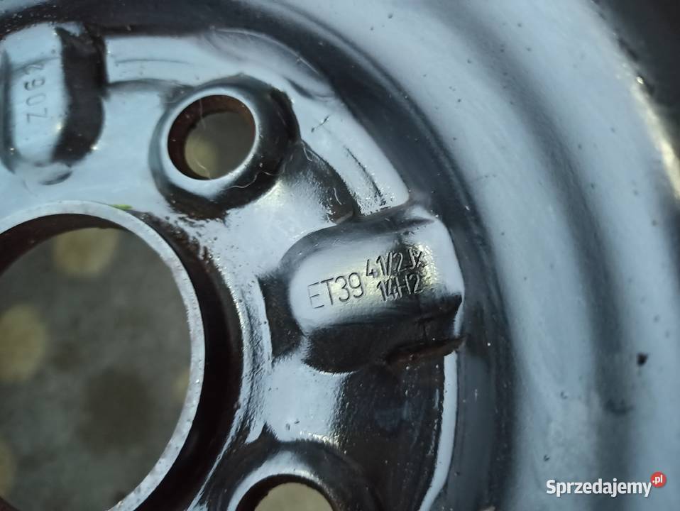 FELGI STALOWE 4X100 Z OPONAMI ZIMOWYMI AYGO Milejów-Osada