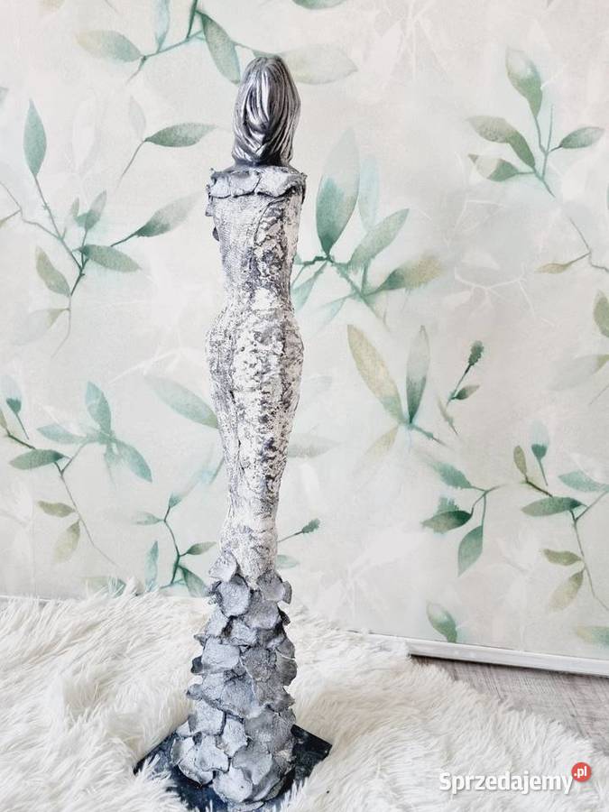 Rzeźba figurka prezent kobieta Zamość