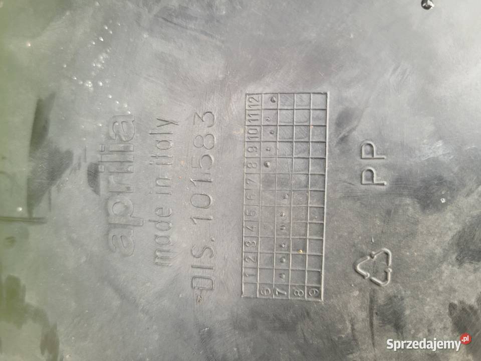 APRILIA SR czasza czacha przod owiewka migacz Piła