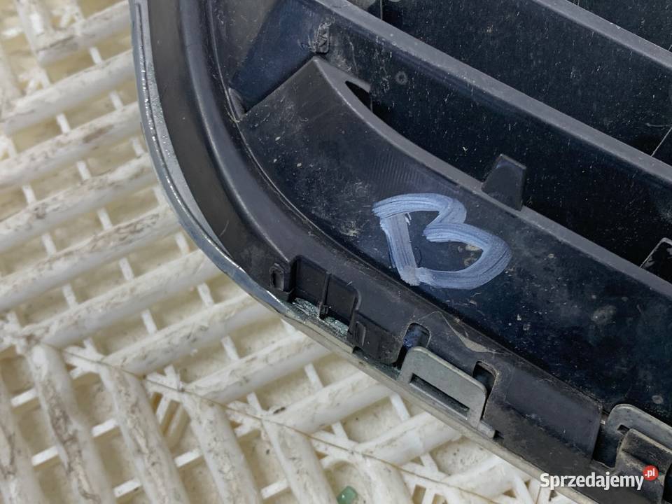 ATRAPA GRILL OPEL ZAFIRA B 0519 13136136 osobowe Atrapy