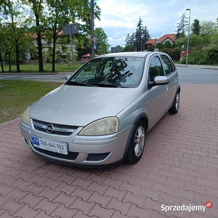 Opel Corsa 2004 r 12 benzyna klimatyzacja nieuszkodzony Warszawa