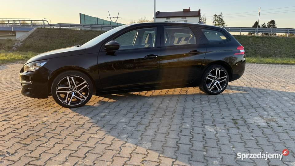 Peugeot 308 Bezwypadkowy mały przebieg 150KM