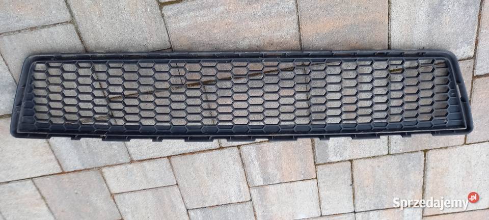 TOYOTA VERSO 0913r Kratka zderzaka przedniego Brzozów sprzedam